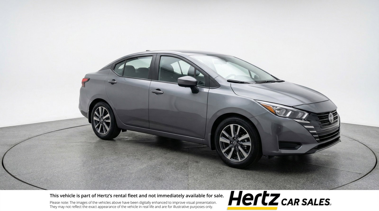 Used 2025 Nissan Versa SV image 1