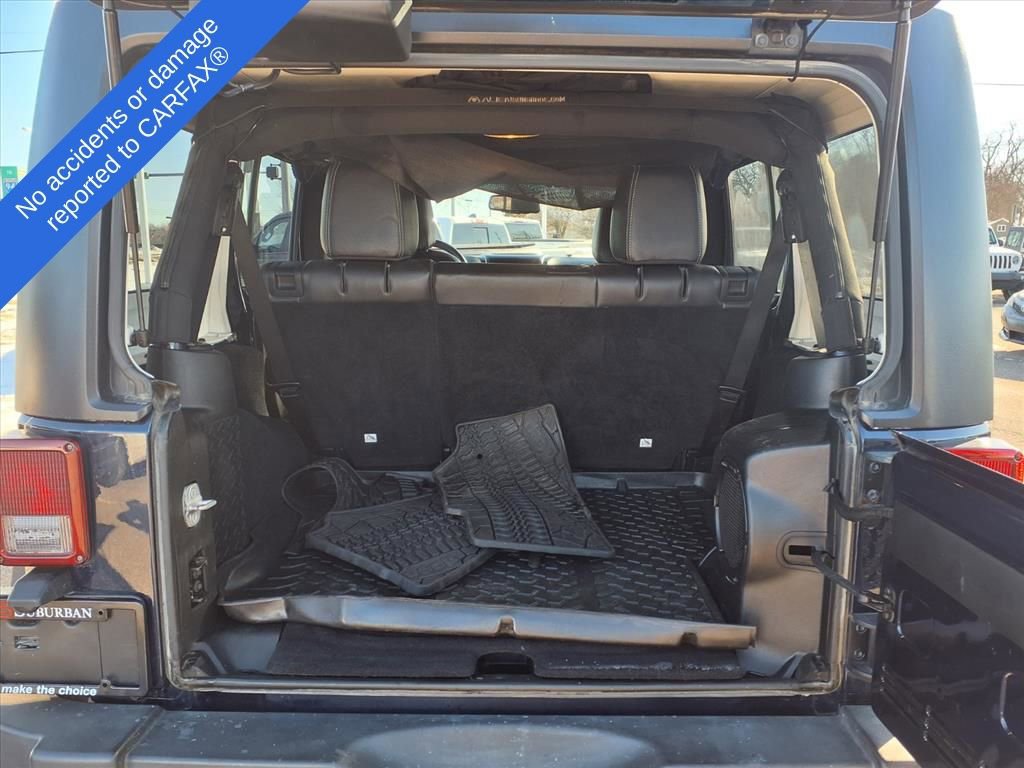 Used 2013 Jeep Wrangler Unlimited Rubicon w/ Dual Top Group image 11