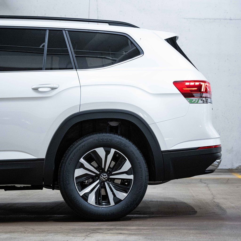 New 2026 Volkswagen Atlas SE image 4