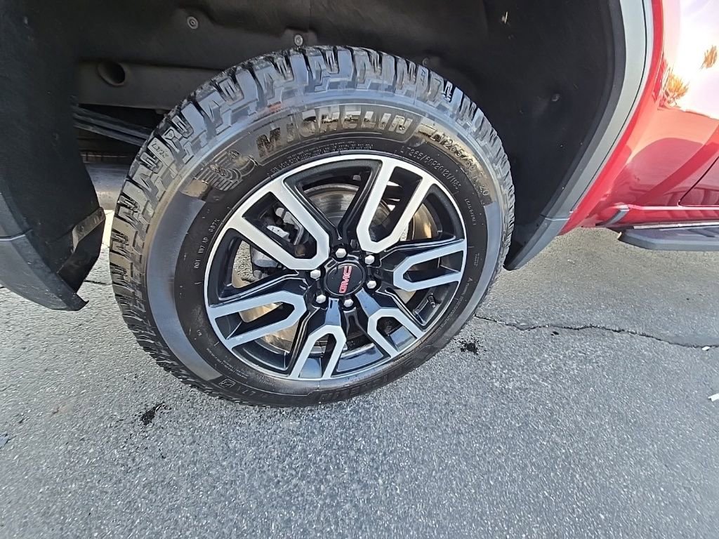 Used 2023 GMC Sierra 1500 AT4 w/ AT4 Premium Package AWD/4WD image 12