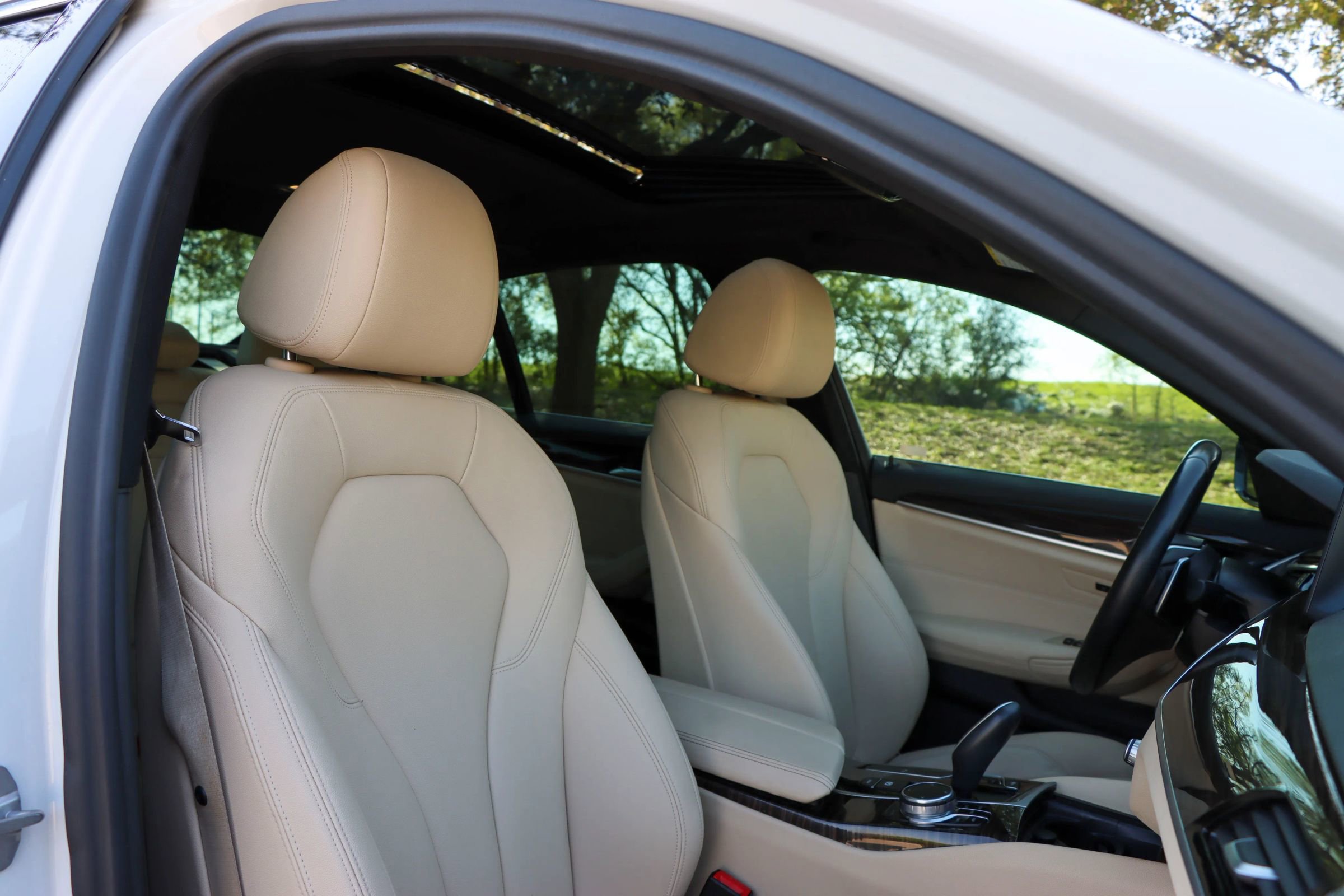 Used 2018 BMW 530i image 21