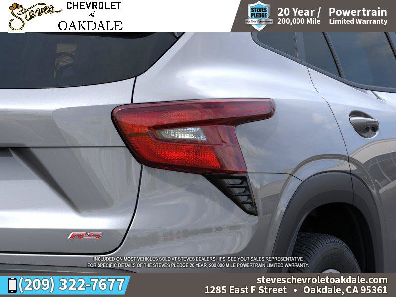 New 2026 Chevrolet Trax RS w/ Sunroof Package FWD image 11