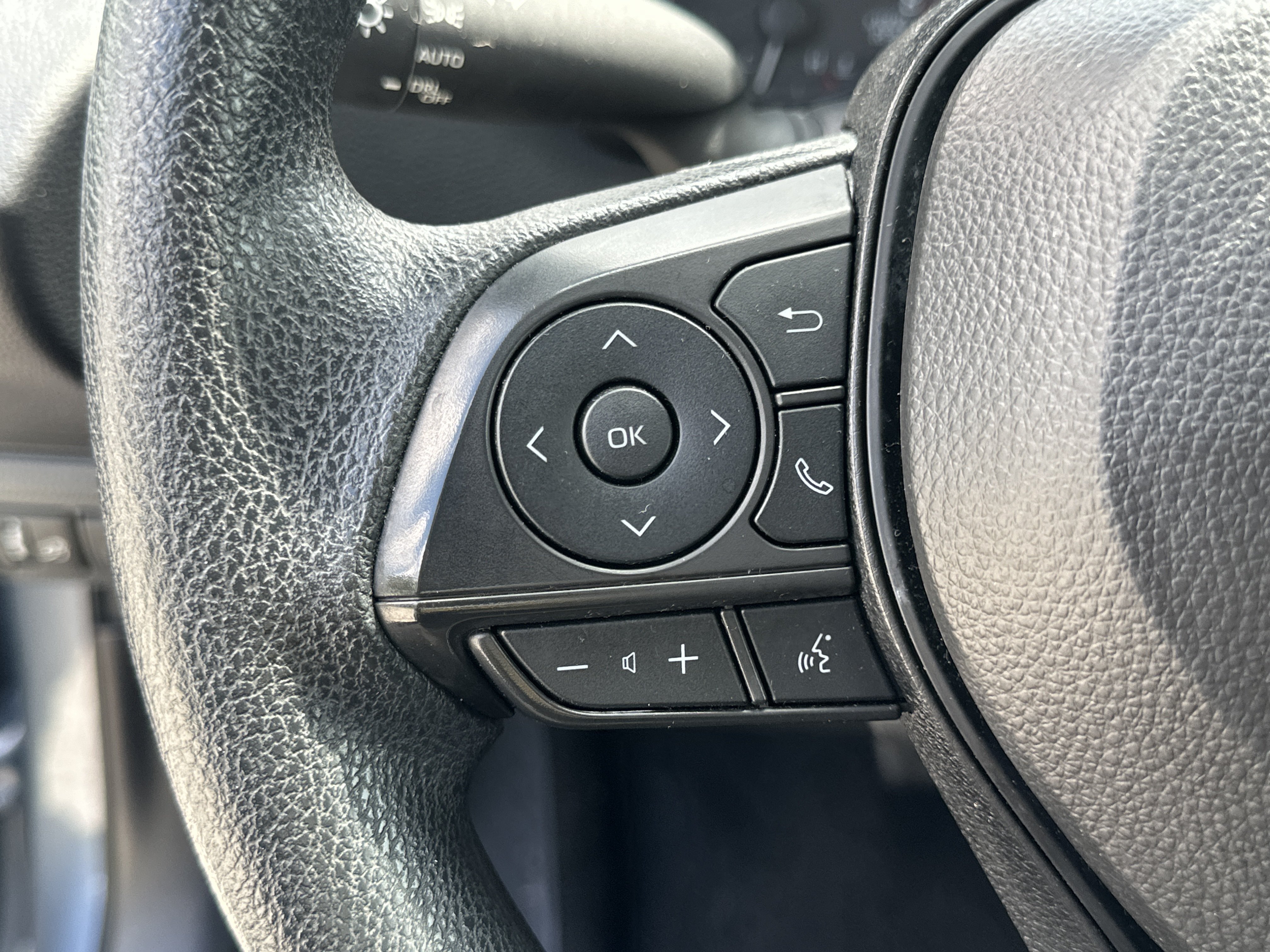 Used 2024 Toyota Corolla LE FWD image 21