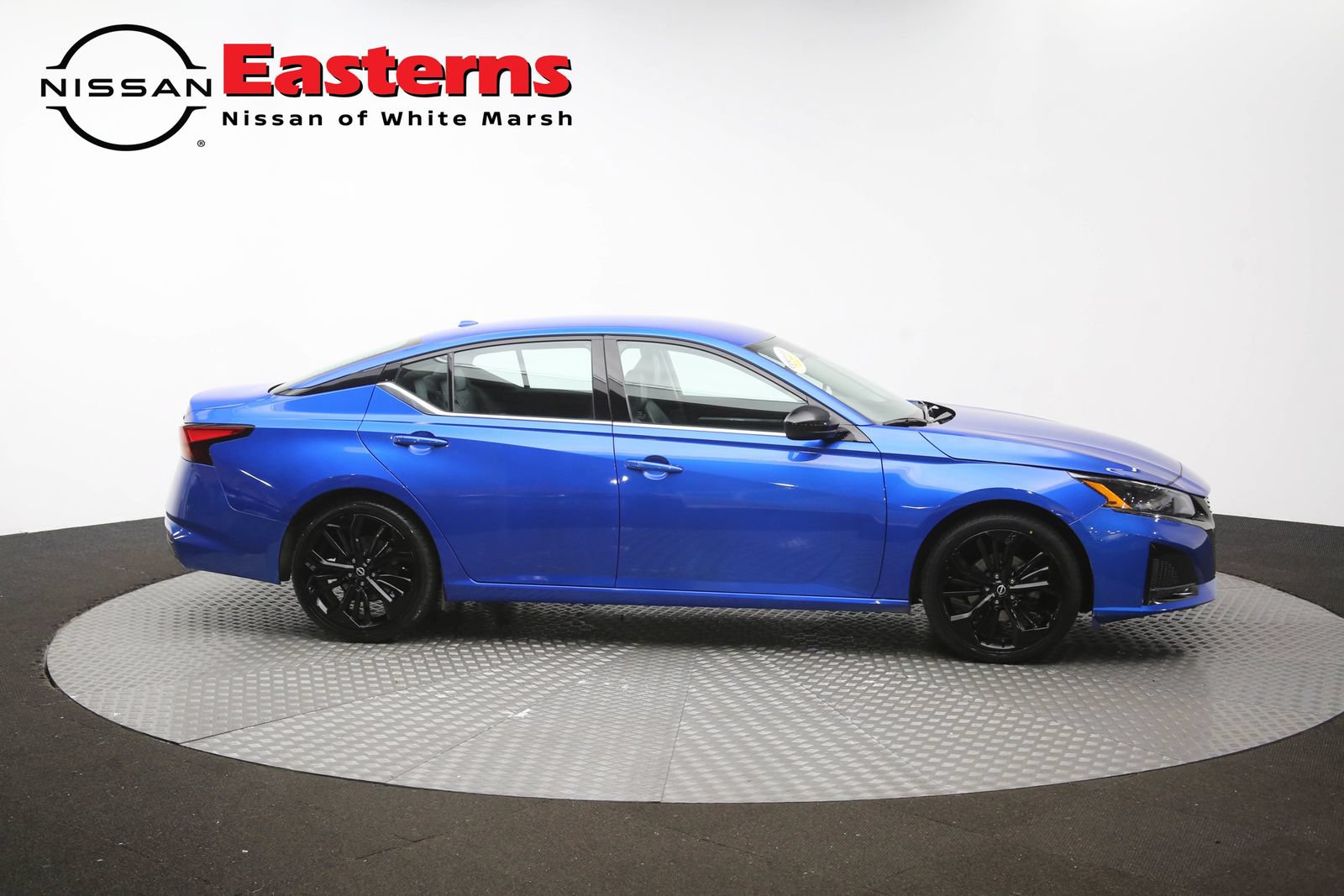Used 2025 Nissan Altima 2.5 SR FWD image 46