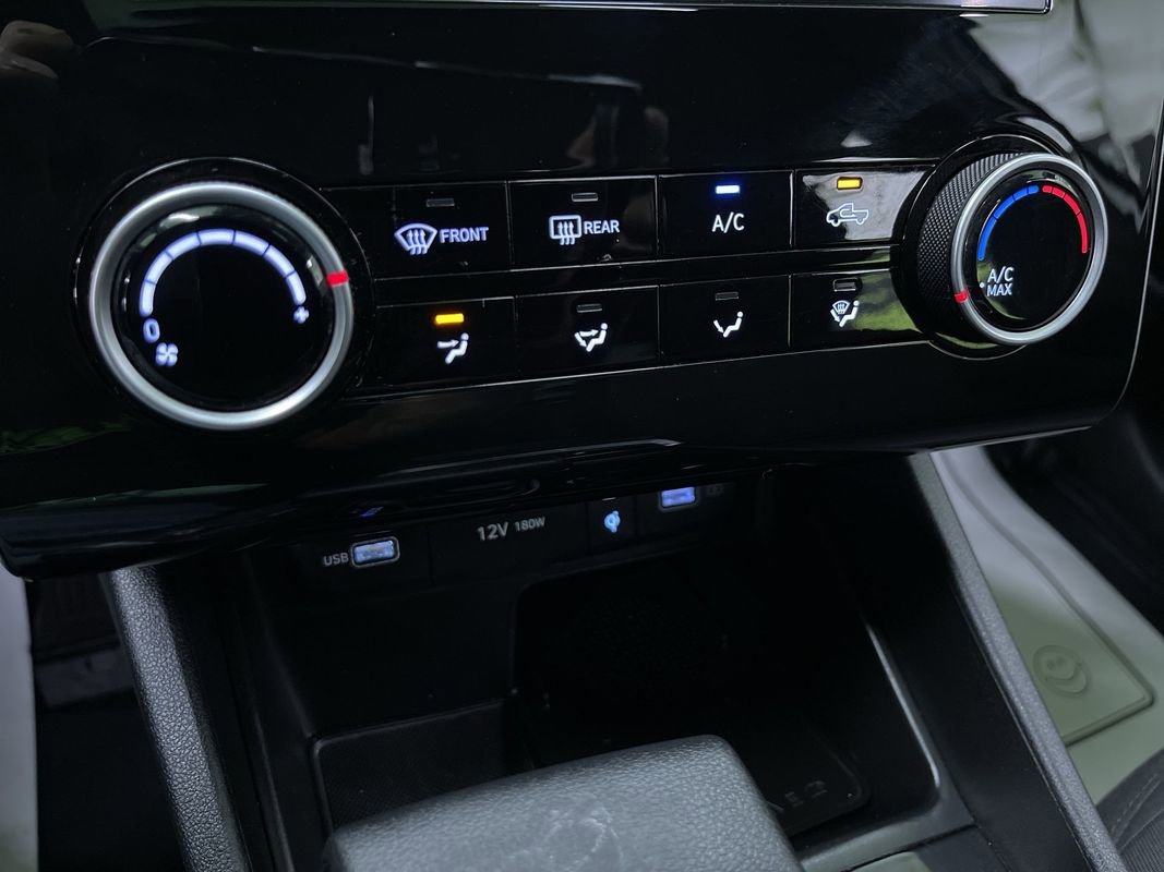 Used 2022 Hyundai Santa Cruz SEL w/ Activity Package image 22