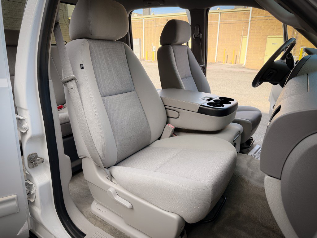 Used 2011 GMC Sierra 1500 4x4 Crew Cab Hybrid image 19