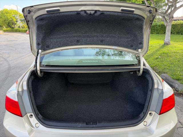 Used 2015 Honda Accord LX image 16