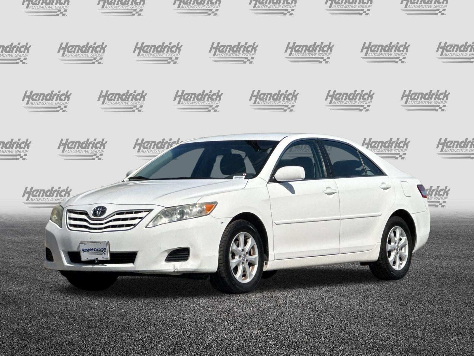 Used 2010 Toyota Camry LE FWD image 9