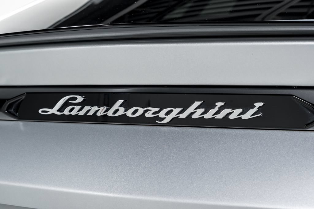 Used 2022 Lamborghini Urus AWD/4WD image 53