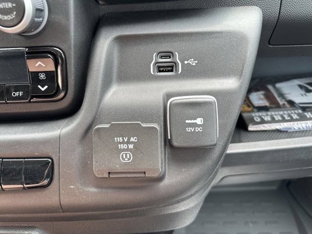 New 2024 RAM ProMaster 2500 w/ Quick Order Package 22G SLT FWD image 20