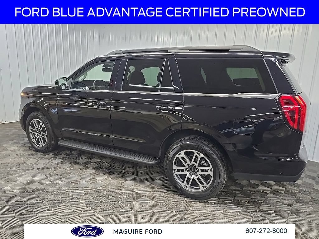 Certified 2025 Ford Expedition Active AWD/4WD image 5