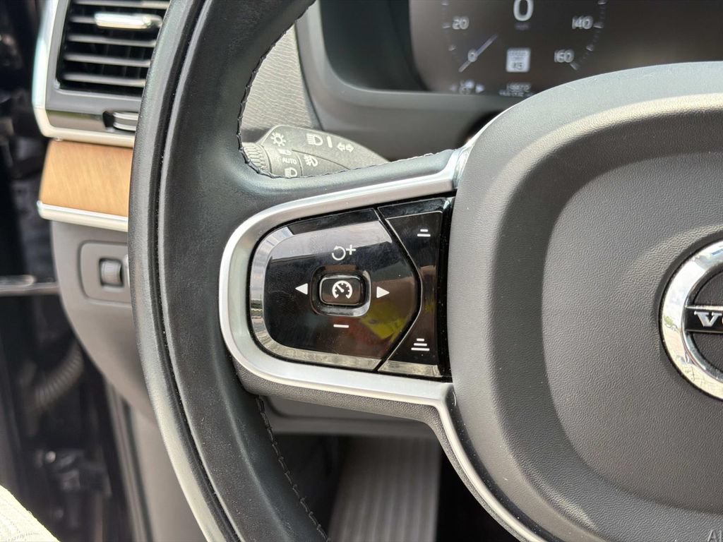 Used 2021 Volvo XC90 T6 Momentum w/ Advanced Package AWD/4WD image 10