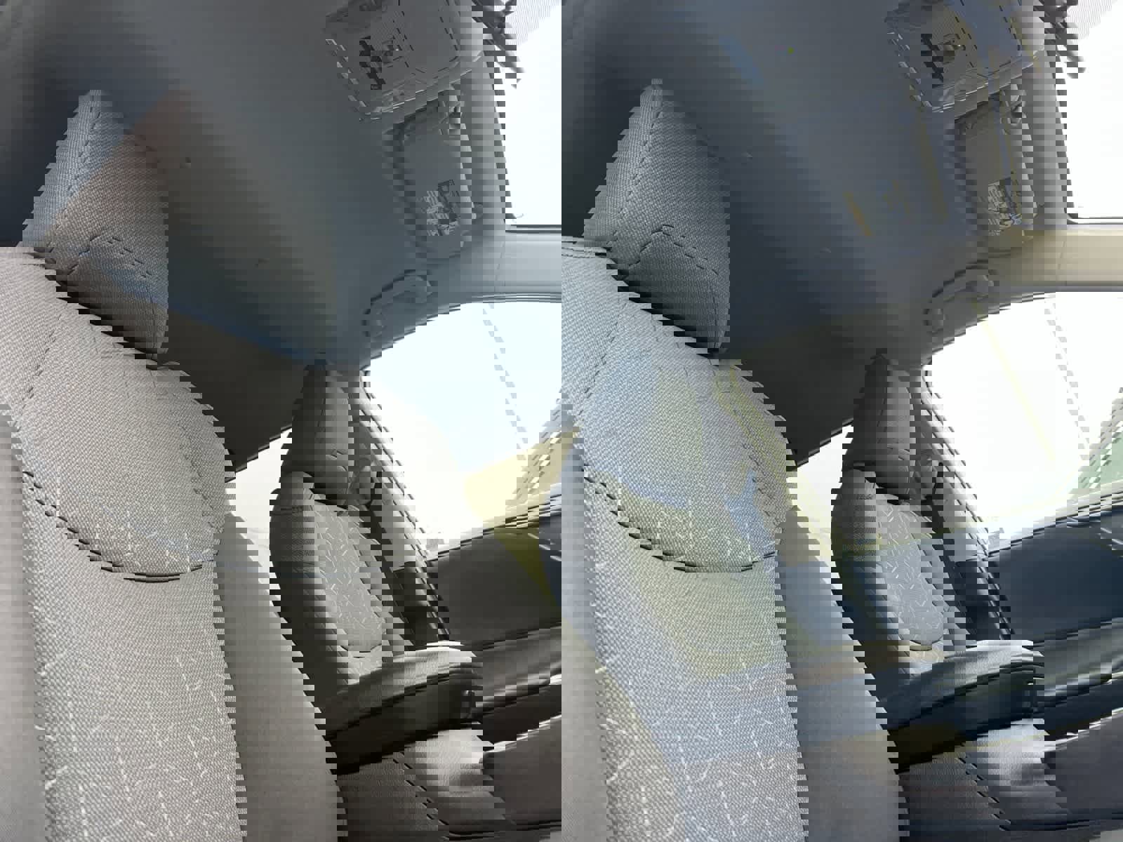 Used 2020 Toyota RAV4 XLE image 17