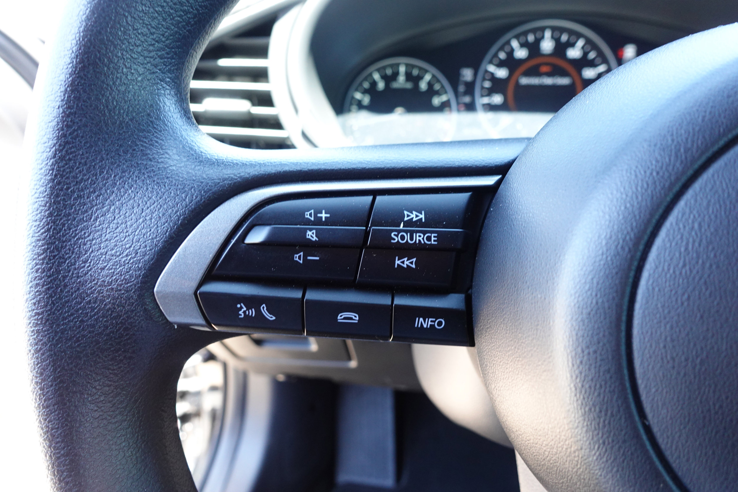 Certified 2025 MAZDA MAZDA3 s image 11