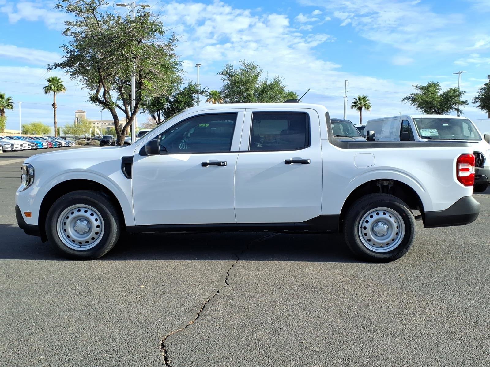 Used 2025 Ford Maverick XL w/ Equipment Group 101A image 2