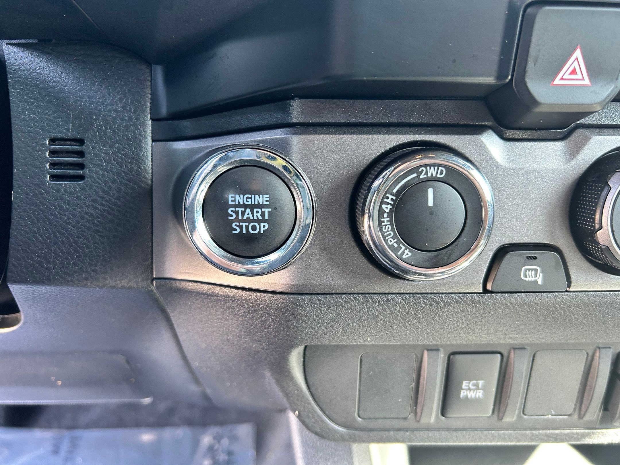 Certified 2023 Toyota Tacoma TRD Off-Road image 17