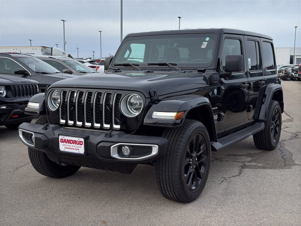 Used 2021 Jeep Wrangler Unlimited Sahara w/ Cold Weather Group image 2
