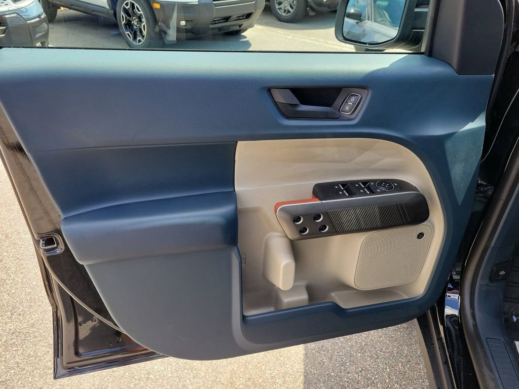 New 2026 Ford Maverick Lariat image 13