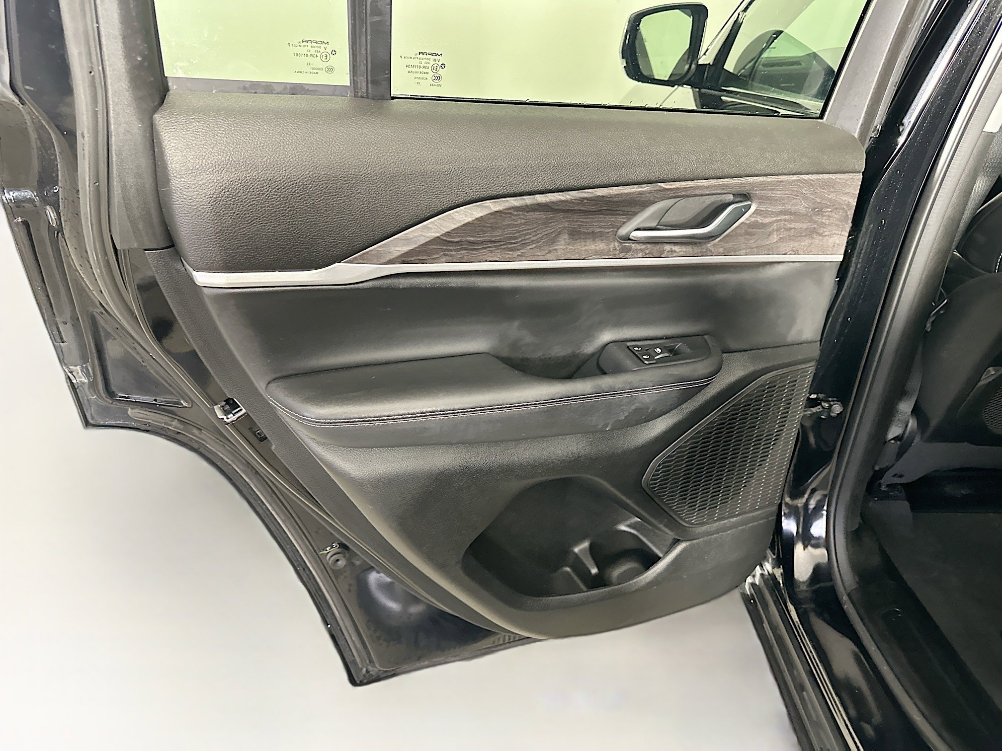 Used 2023 Jeep Grand Cherokee Limited w/ Trailer Tow Prep Group (B) image 27