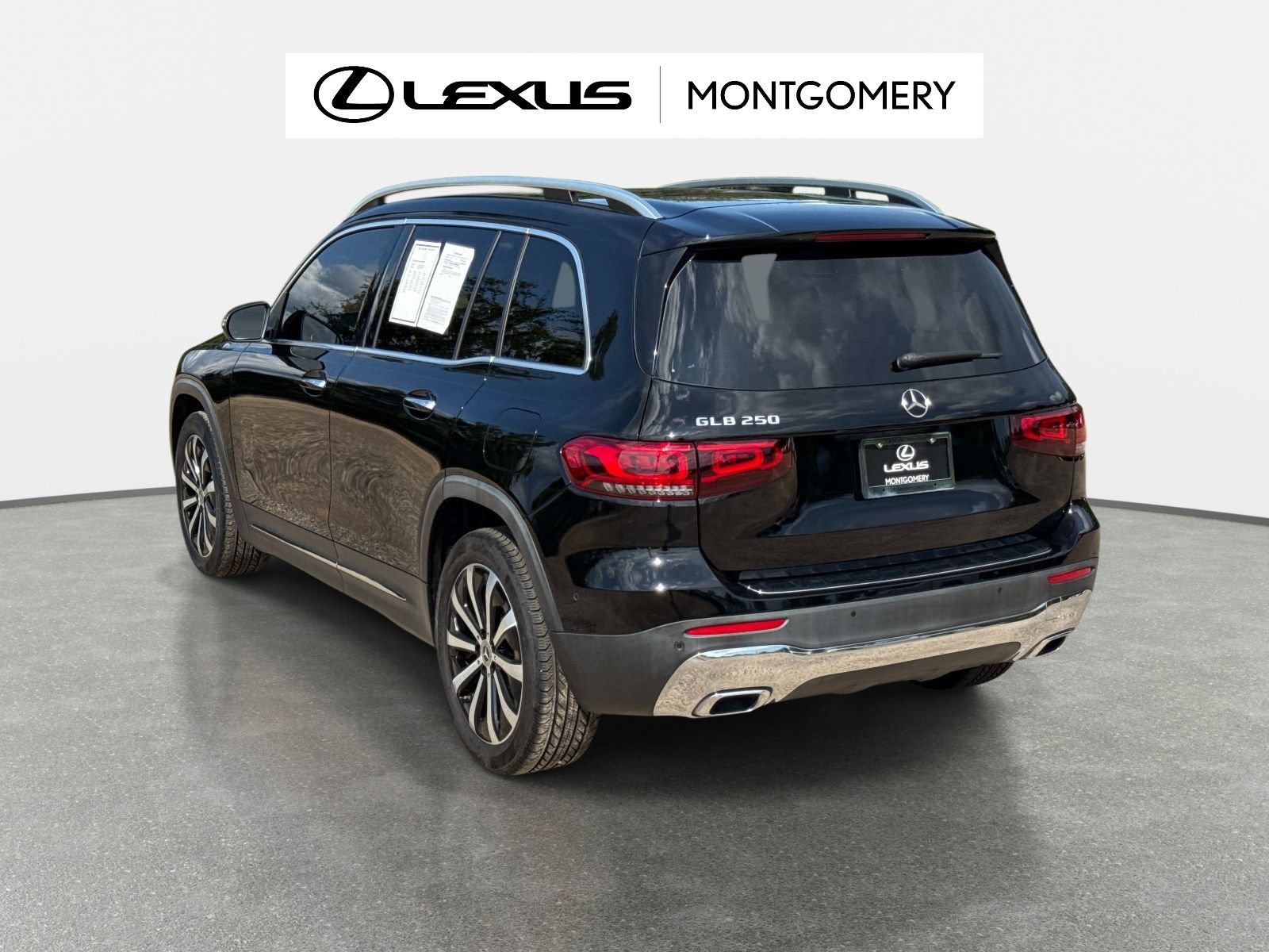 Used 2023 Mercedes-Benz GLB 250 image 5