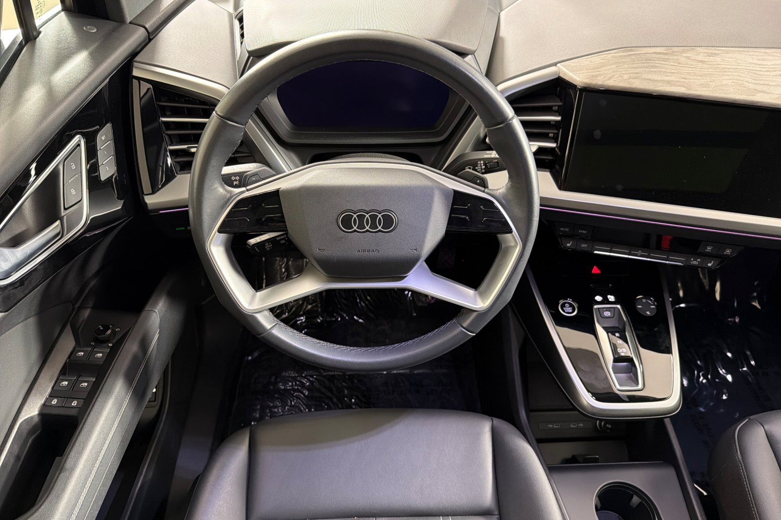 Certified 2023 Audi Q4 e-tron Prestige w/ Black Optic Package AWD/4WD image 13