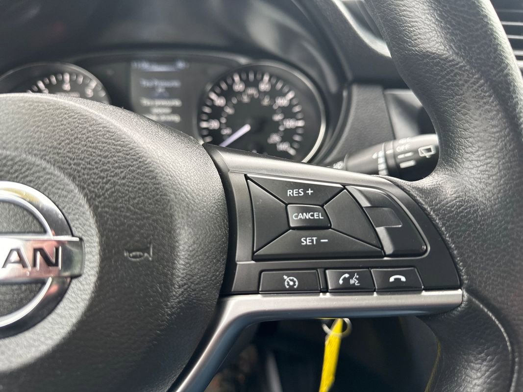 Used 2017 Nissan Rogue S image 21