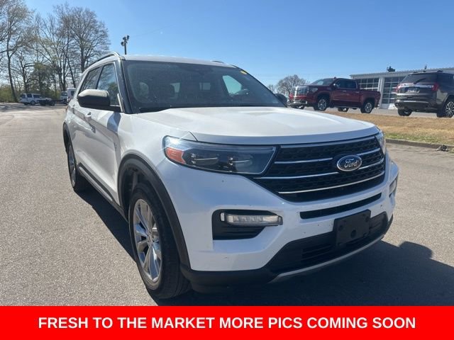 Used 2021 Ford Explorer XLT w/ Equipment Group 202A image 4