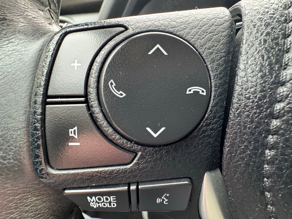 Used 2017 Toyota Corolla SE w/ Carpet Mat Package (TMS) FWD image 20