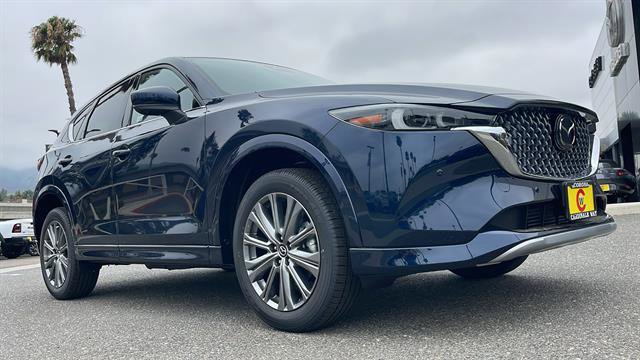 New 2025 MAZDA CX-5 Signature image 5