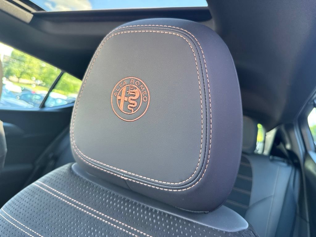 New 2025 Alfa Romeo Tonale AWD/4WD image 33