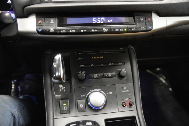 Used 2012 Lexus CT 200h image 23