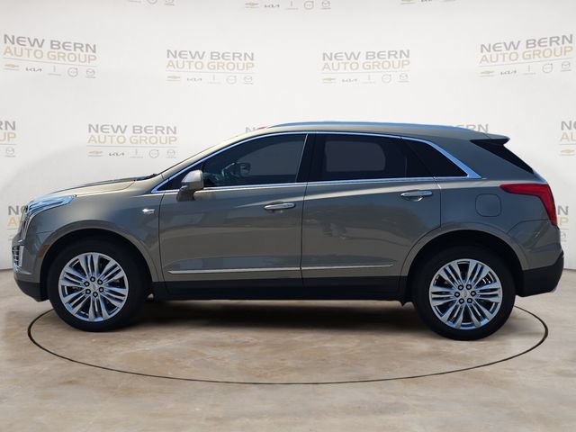 Used 2019 Cadillac XT5 Premium Luxury FWD image 2