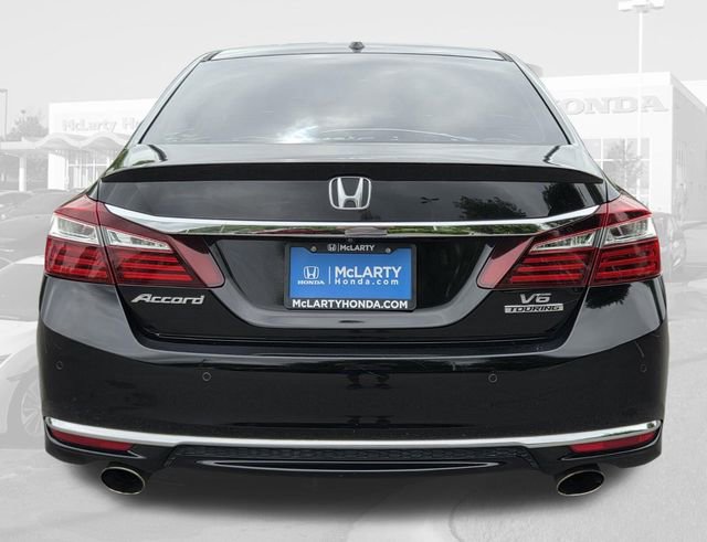 Used 2016 Honda Accord Touring image 6