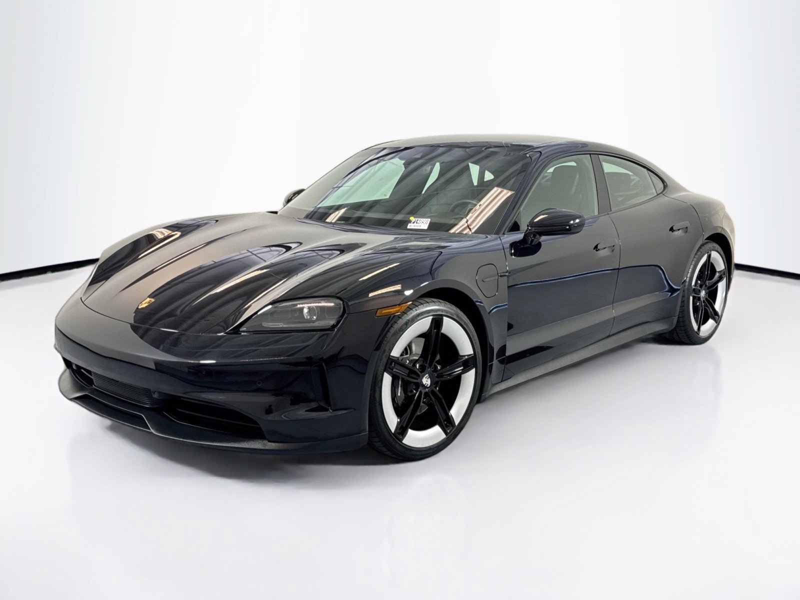 Certified 2025 Porsche Taycan image 1