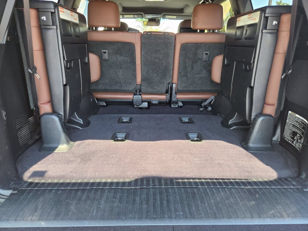 Used 2017 Toyota Land Cruiser w/ Four Season Floor Mat Package AWD/4WD image 22