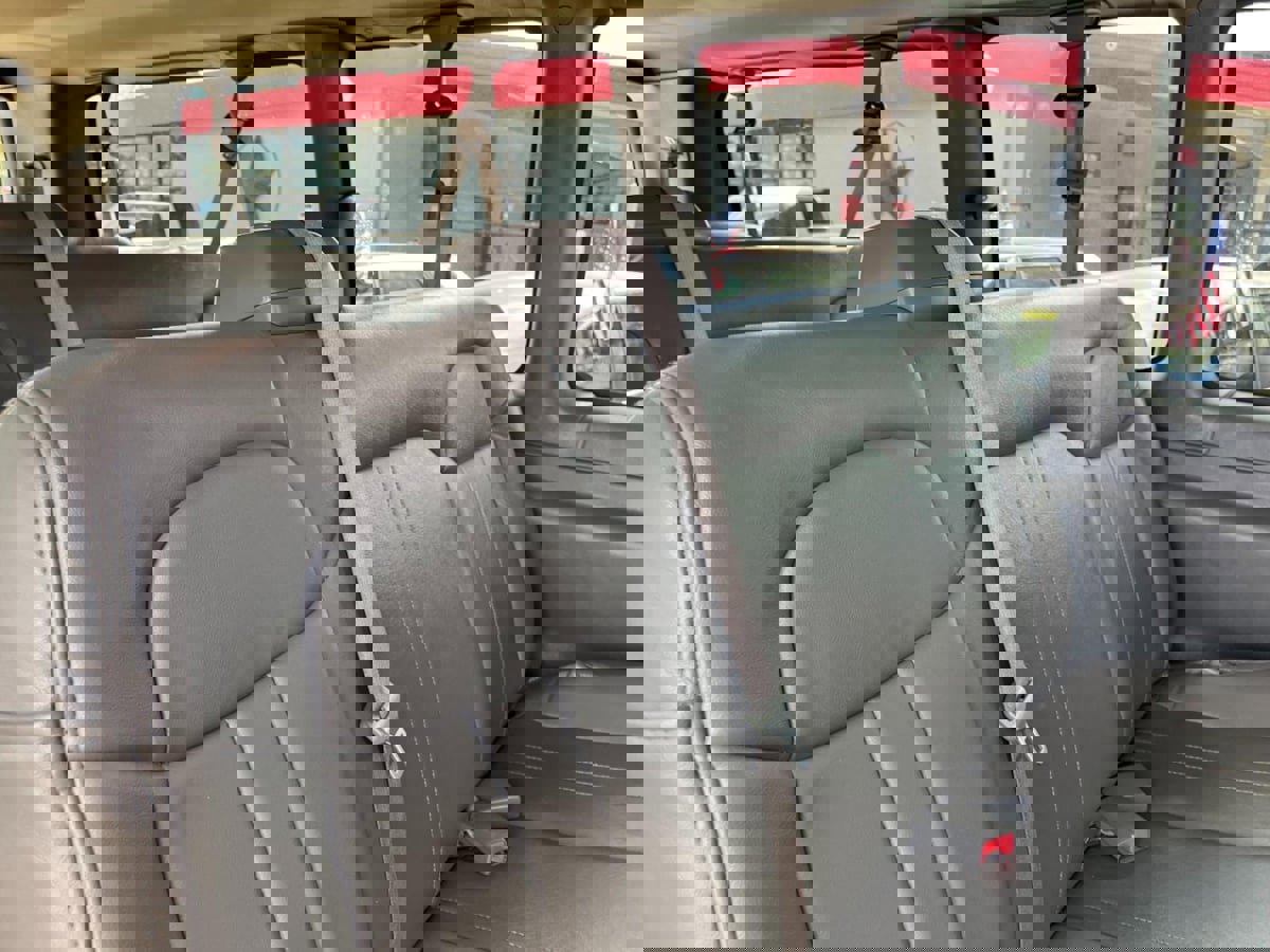 Used 2020 Chevrolet Express 3500 LS image 36