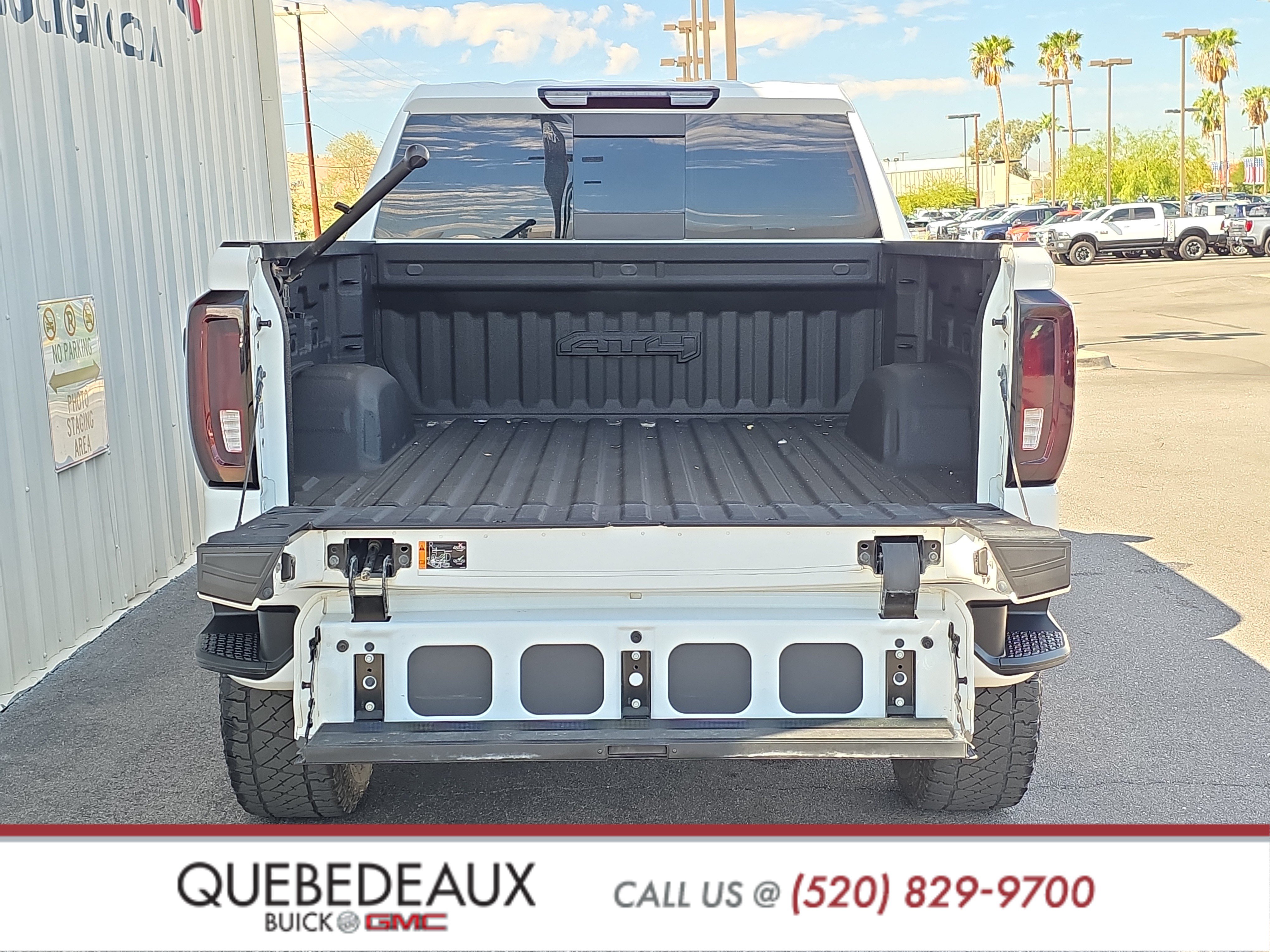 Used 2019 GMC Sierra 1500 AT4 w/ AT4 Premium Package AWD/4WD image 8