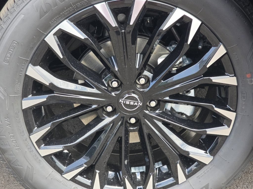New 2026 Nissan Rogue Dark Armor AWD/4WD image 8