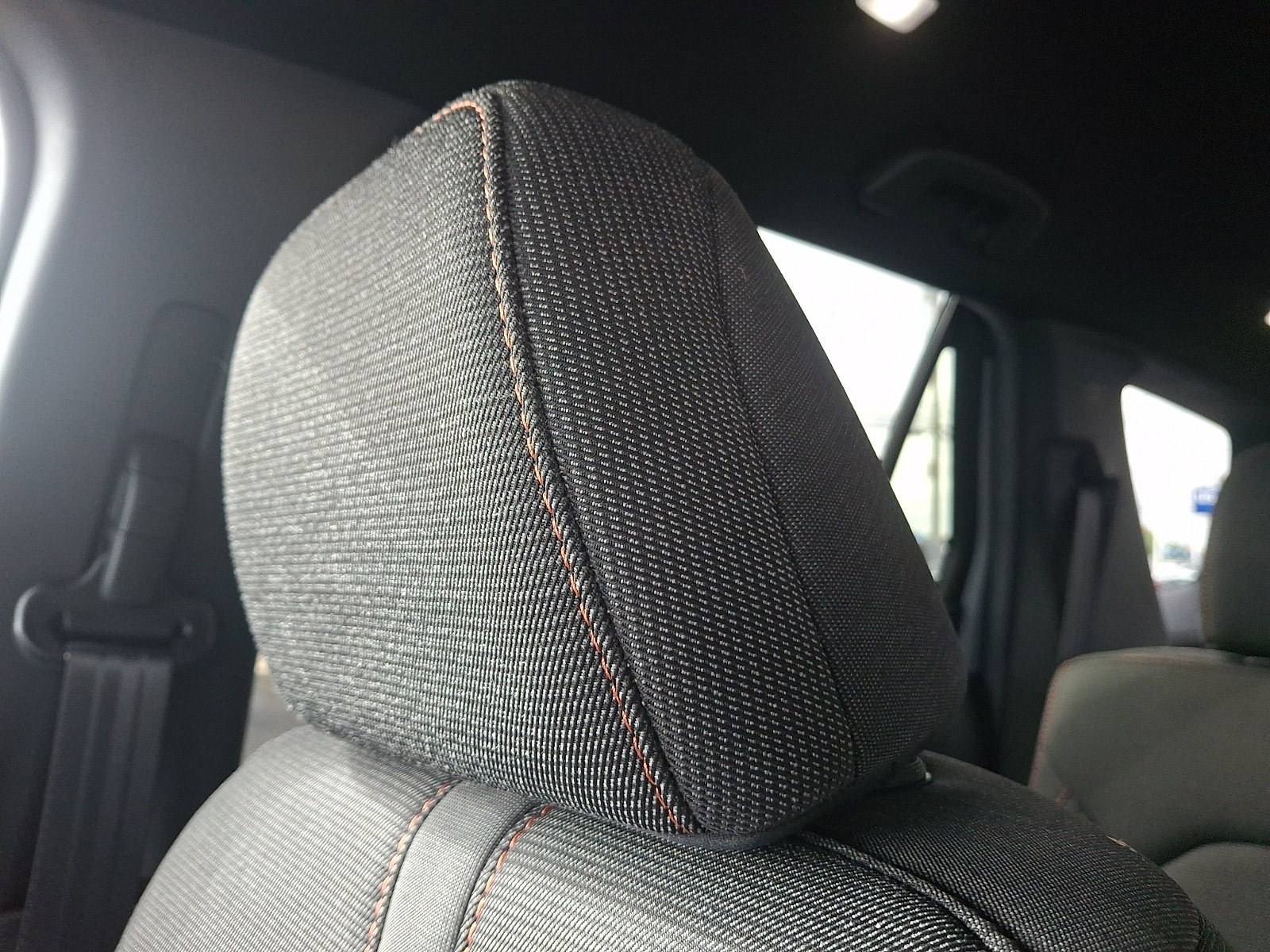 Used 2025 Honda Pilot Sport image 13