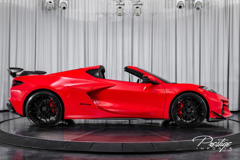 Used 2025 Chevrolet Corvette Z06 w/ Z07 Performance Package image 34