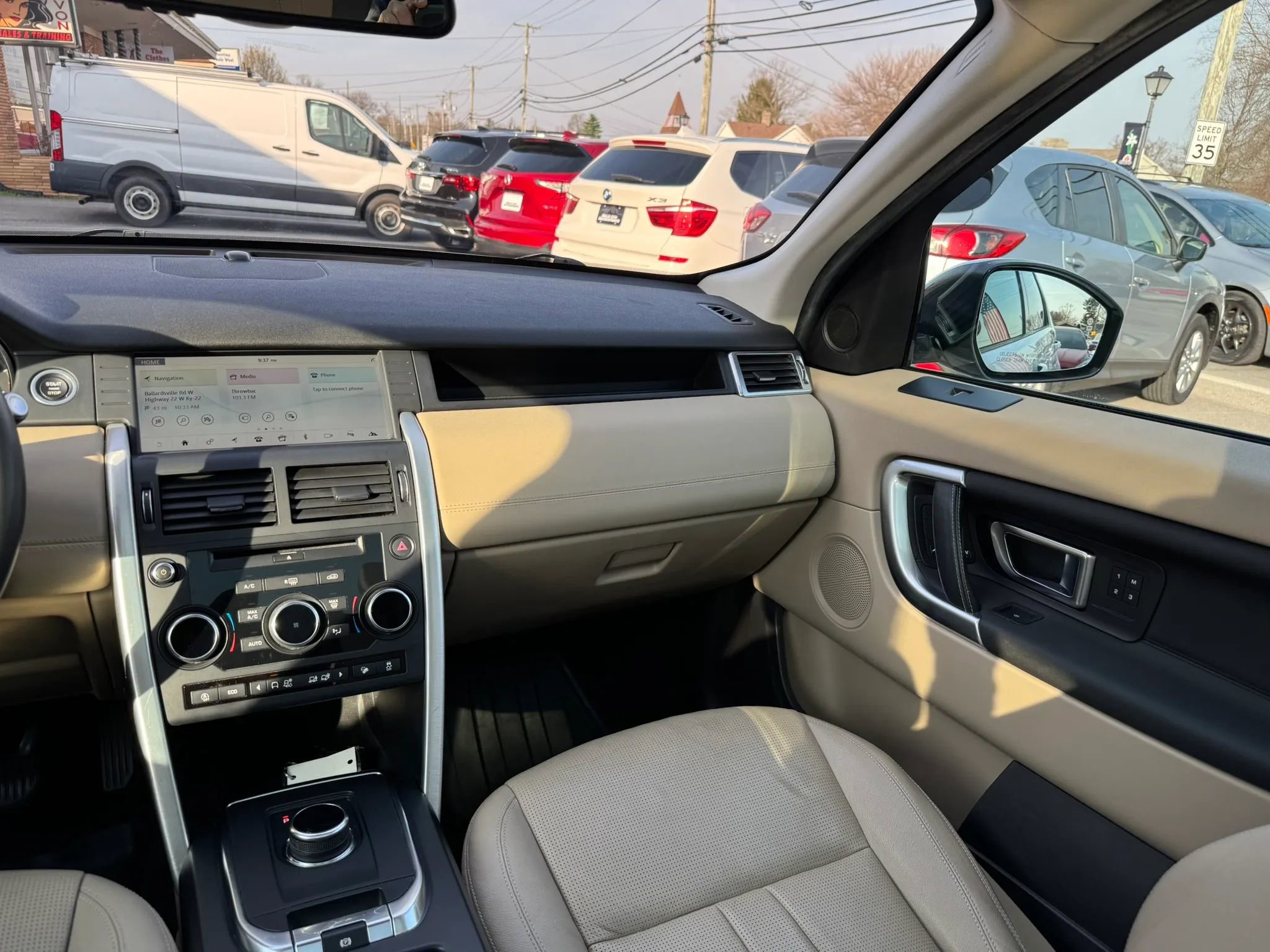 Used 2018 Land Rover Discovery Sport HSE image 50