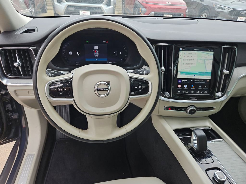 Used 2025 Volvo V60 B5 Cross Country Plus AWD/4WD image 17
