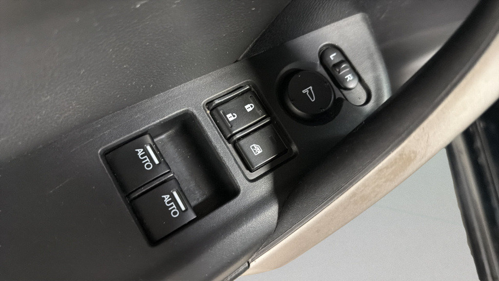 Used 2010 Honda Accord EX-L image 15