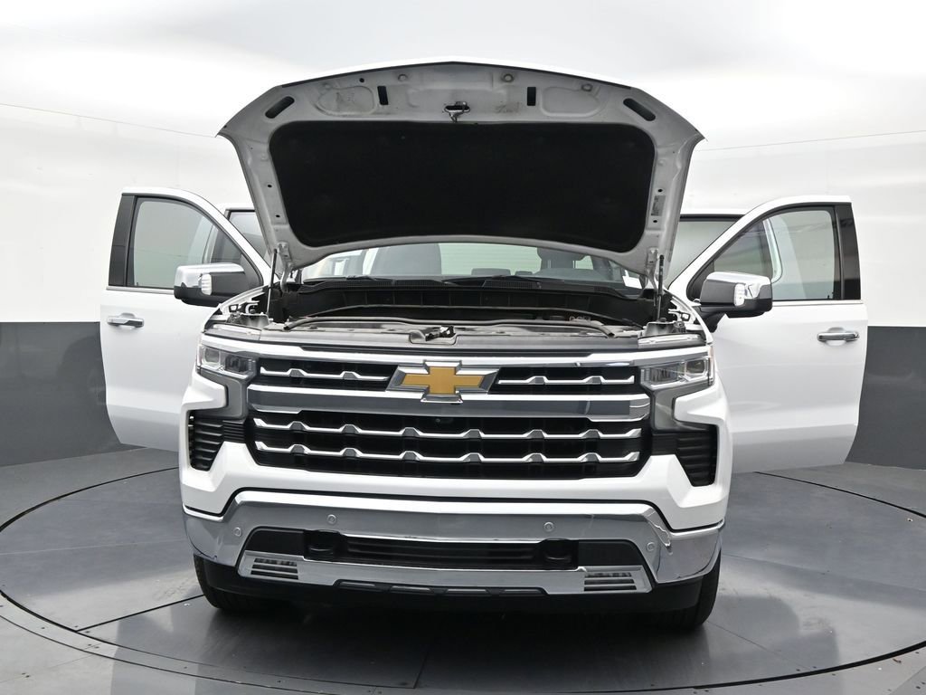 Used 2022 Chevrolet Silverado 1500 LTZ RWD image 37
