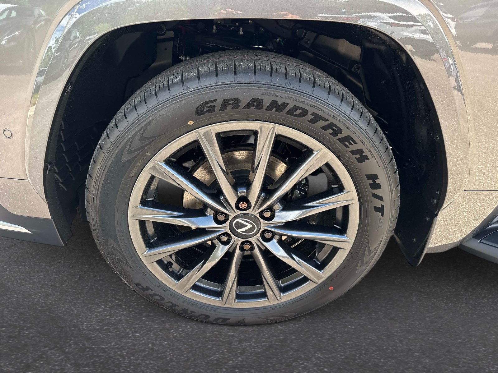 New 2026 Lexus LX 700h F Sport AWD/4WD image 10