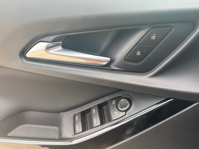New 2026 Chevrolet Equinox LT FWD image 17