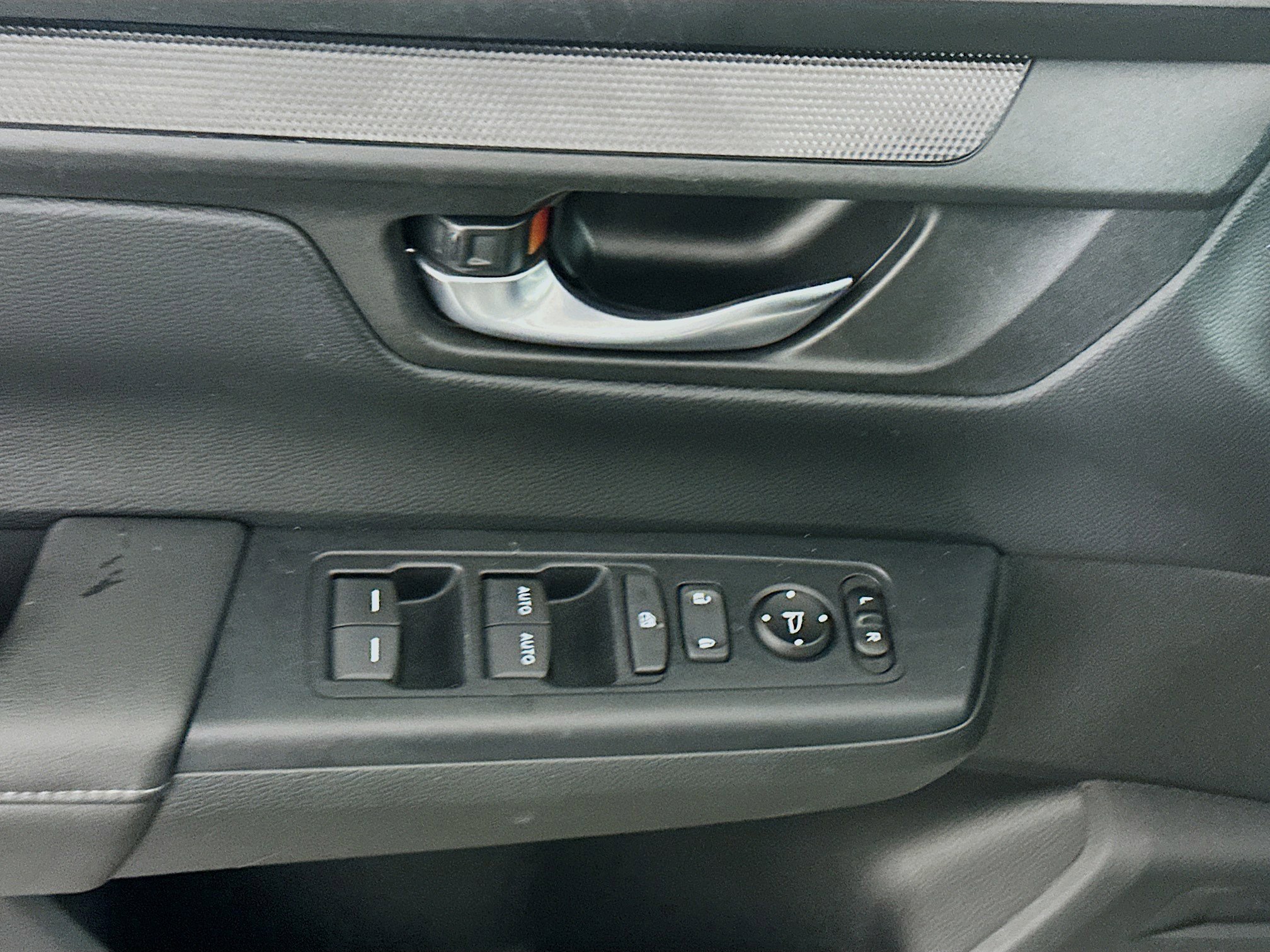 Used 2023 Honda CR-V EX image 15