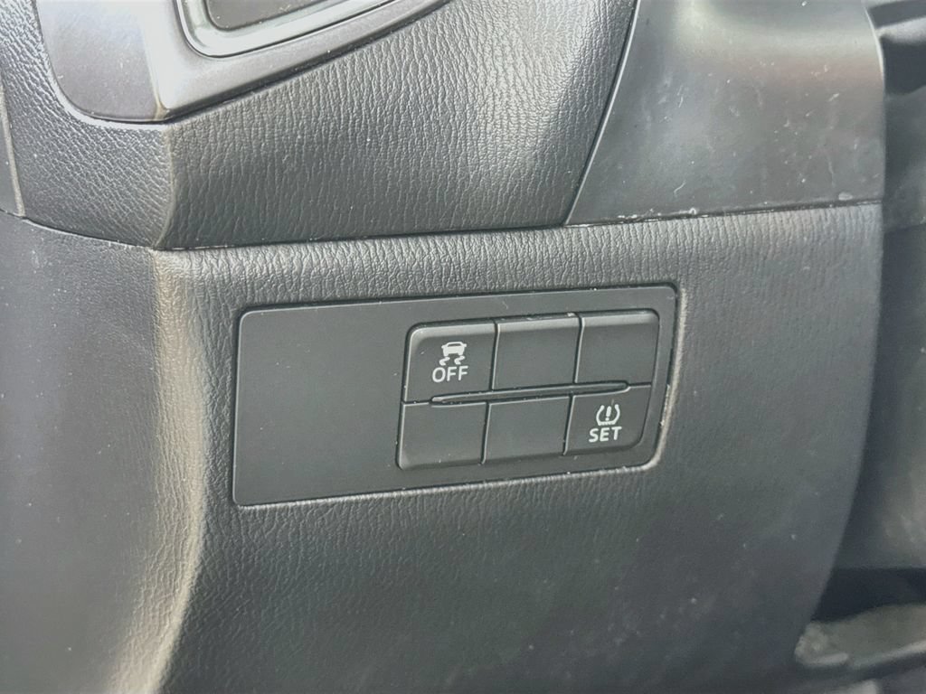 Used 2018 MAZDA MAZDA3 Grand Touring FWD image 10