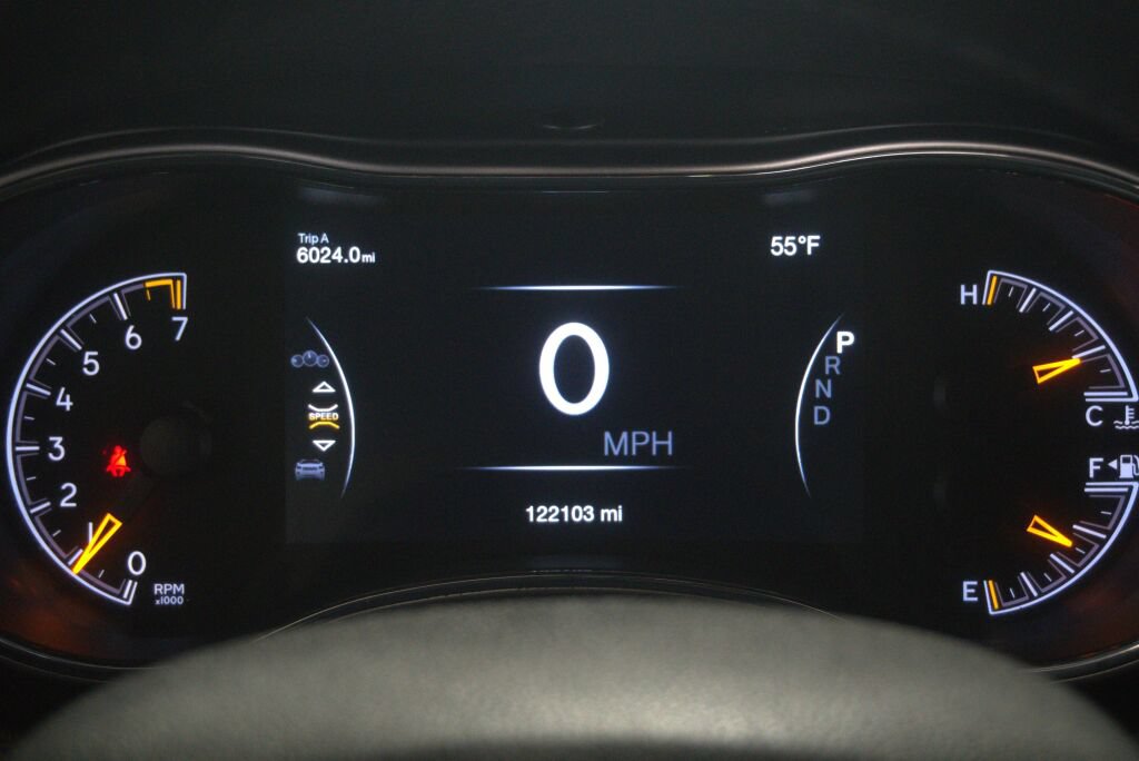 Used 2018 Jeep Grand Cherokee Altitude AWD/4WD image 35