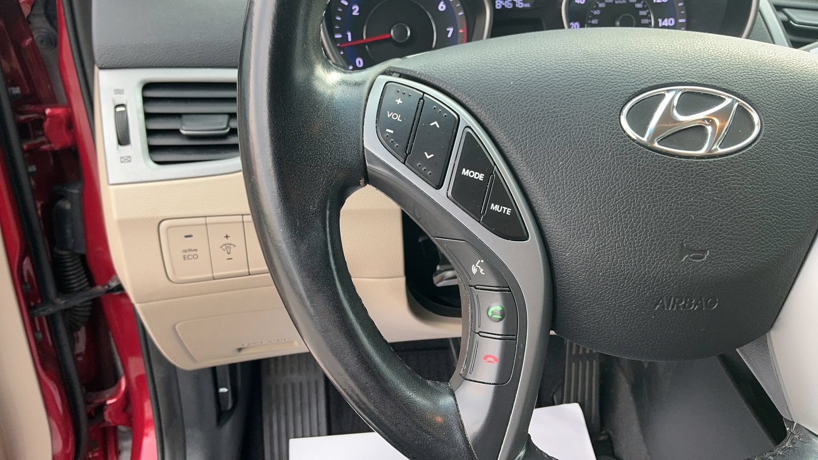 Used 2016 Hyundai Elantra Limited FWD image 20